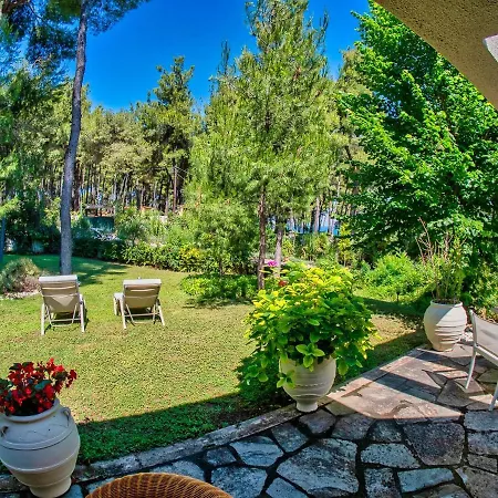 Christina Sani Villa *